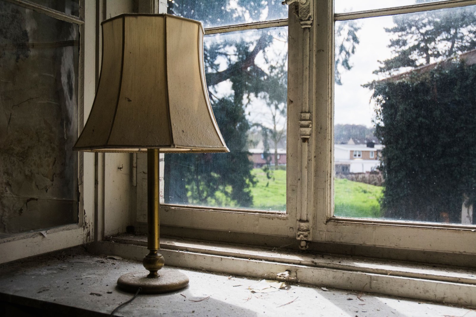 Intérieur d'une maison de famille avant un débarras après succession